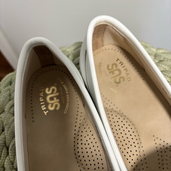 SAS Simplify Everyday White Leather Moccasin Slip In Comfort Loafer - Picture 7 of 9